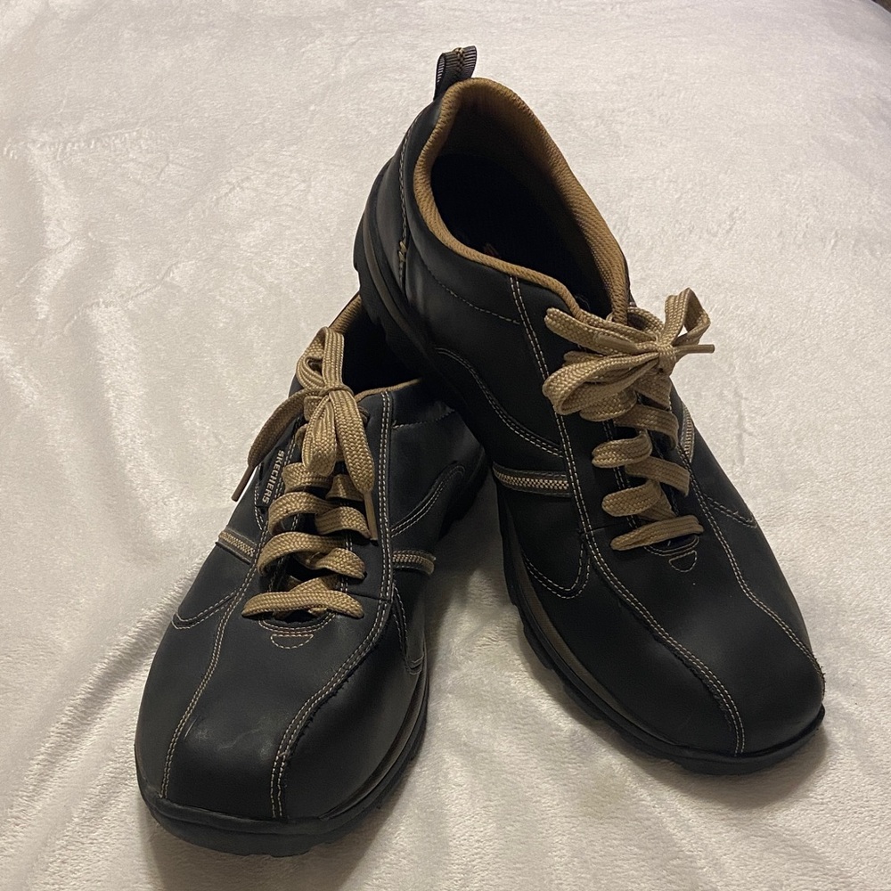 Like New Sketchers Superior Levoy Oxford Sneakers